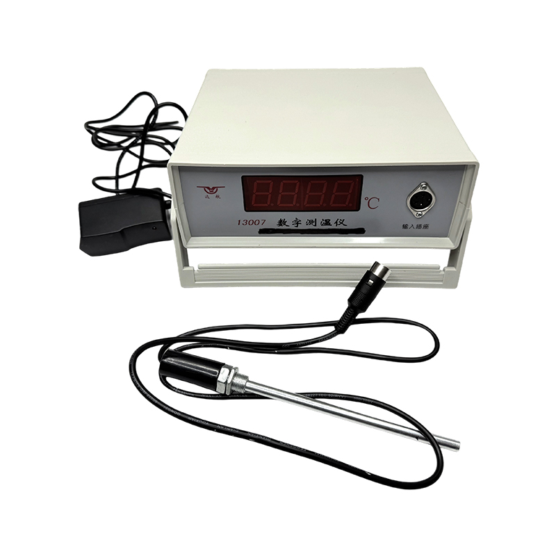 Digitalt temperaturmåleinstrument / fysikk / laboratorieinstrumenter